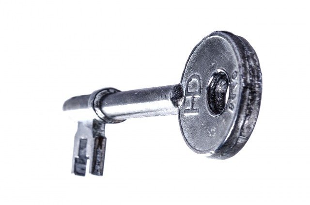 be safer with these brilliant home security tips
