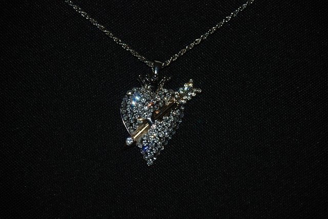 become informed about jewelry by reading these tips