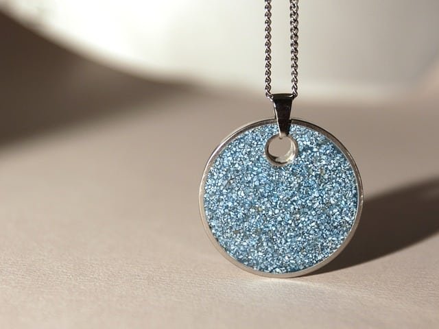 choose the perfect jewelry with these buying ideas