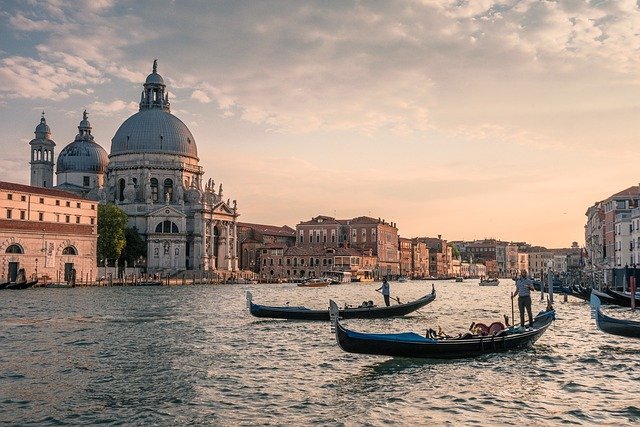 things you can do to make traveling enjoyable