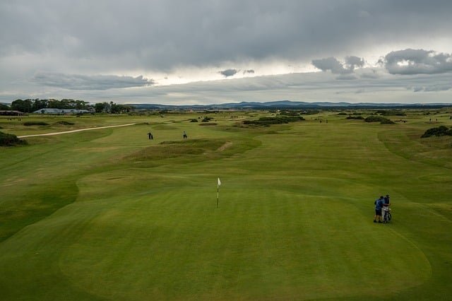 impress your golf buddies with these great golf tips