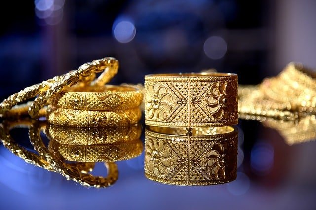 Questions Answered About Jewelry In This Article 1 questions answered about jewelry in this article